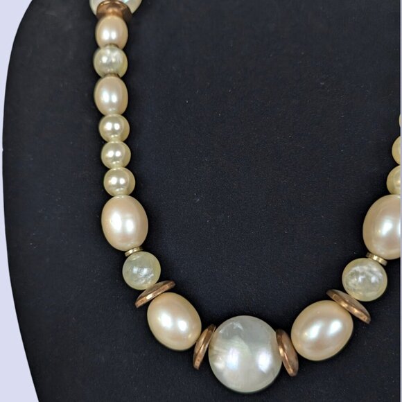 Vintage Lucite Moonglow & Glass Pearl Necklace - Picture 3 of 8
